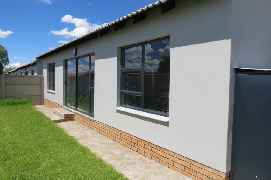 3 Bedroom Property for Sale in Pellissier Free State